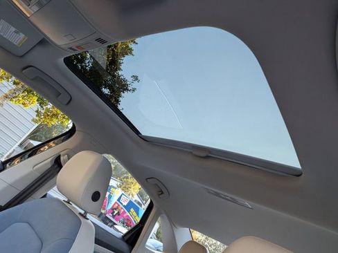 New 2026 Volkswagen Jetta SE FWD image 23