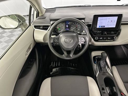 Used 2023 Toyota Corolla LE FWD image 10