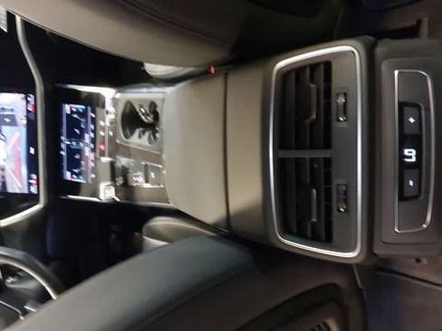 Used 2023 Audi A6 Premium Plus w/ Premium Plus Package AWD/4WD image 34