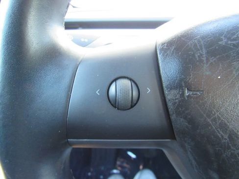 Used 2018 Tesla Model 3 Long Range RWD image 35