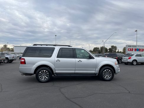 Used 2017 Ford Expedition EL XLT image 6