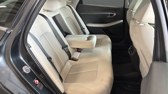 Used 2023 Hyundai Sonata SEL w/ Convenience Package FWD image 23