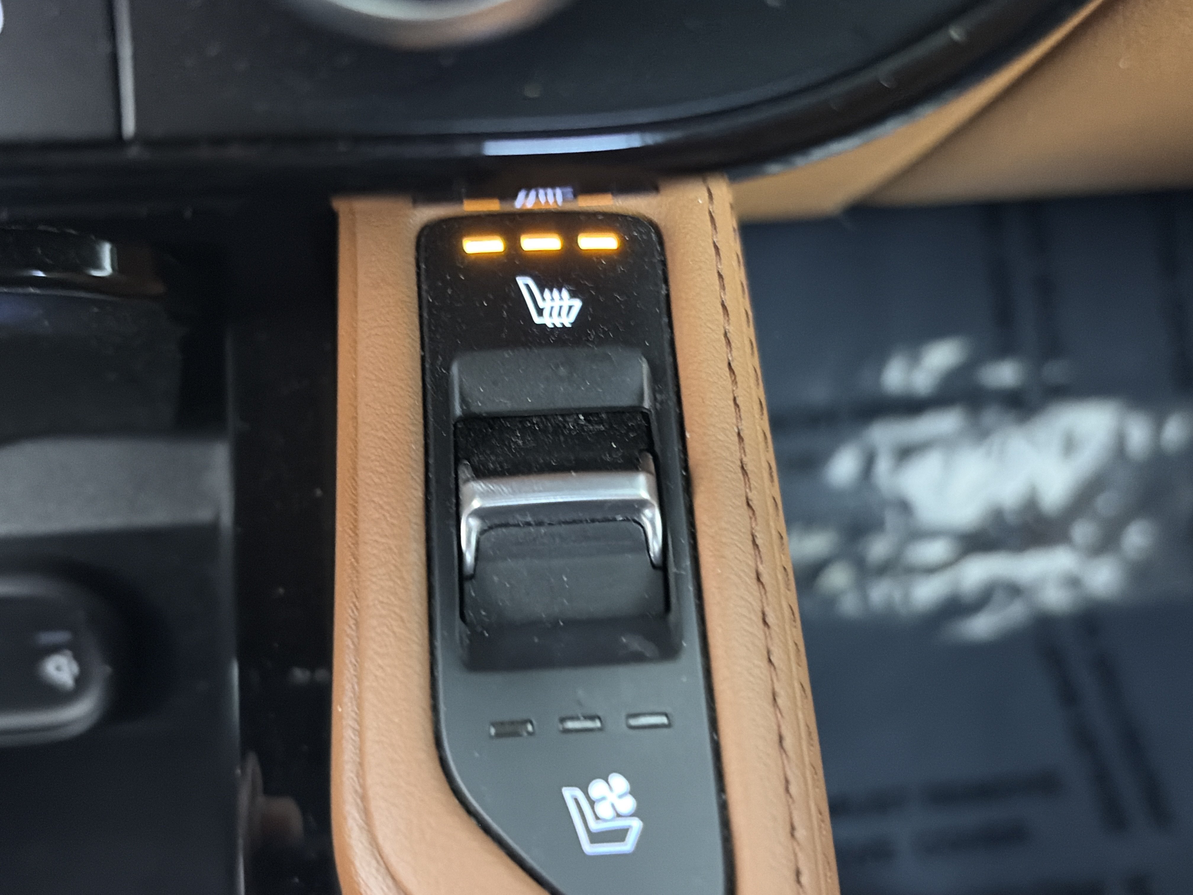 Certified 2024 Kia Telluride SX X-Line AWD/4WD image 32