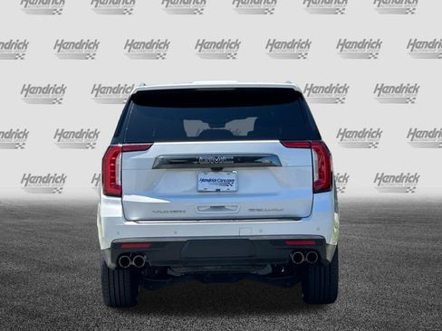 Used 2023 GMC Yukon XL Denali Ultimate AWD/4WD image 6