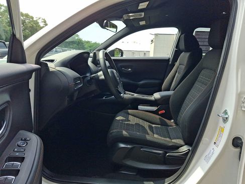Certified 2024 Honda HR-V Sport image 13