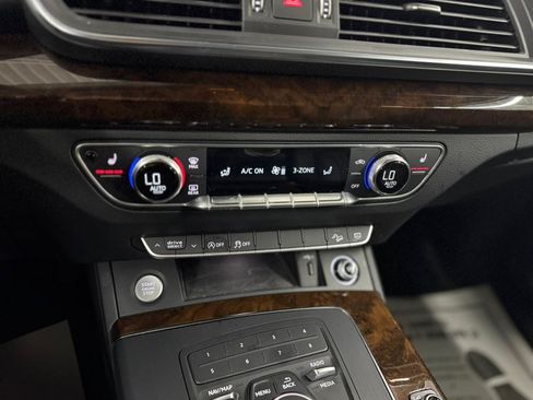 Used 2019 Audi Q5 2.0T Premium AWD/4WD image 20