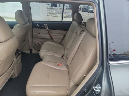 Used 2013 Toyota Highlander Limited FWD image 10
