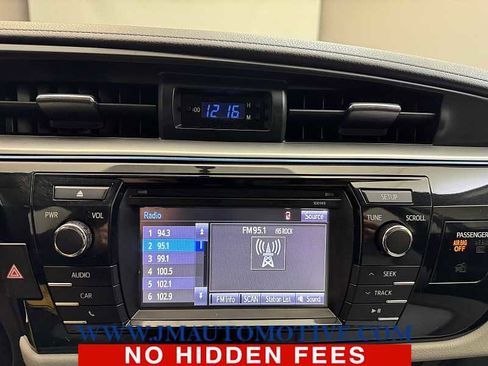 Used 2015 Toyota Corolla LE image 22