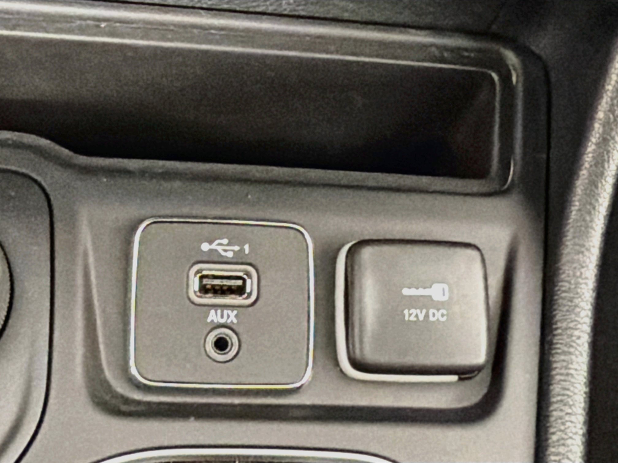 Used 2023 Jeep Cherokee Altitude Lux AWD/4WD image 26