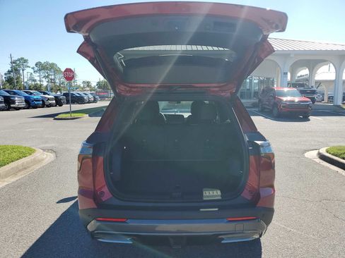 New 2026 Chevrolet Equinox ACTIV w/ LPO, Floor Liner Package image 5