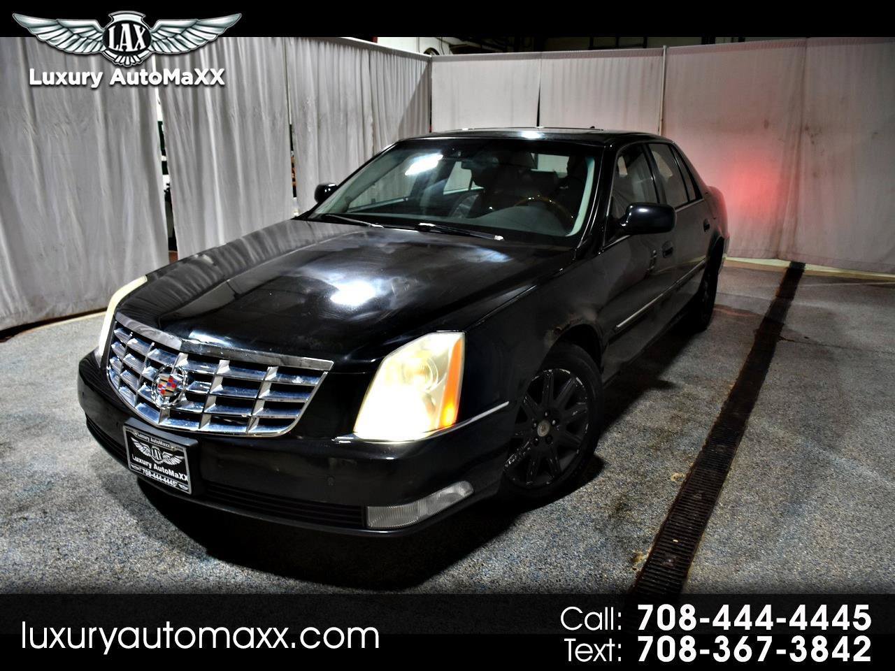Used 2009 Cadillac DTS FWD image 1