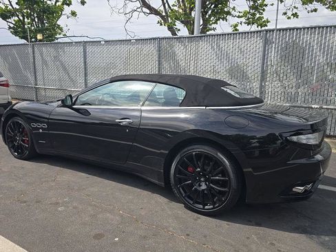 Used 2011 Maserati GranTurismo Convertible RWD image 7