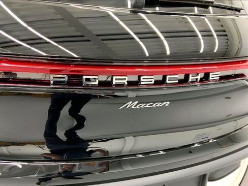 New 2026 Porsche Macan AWD/4WD image 21