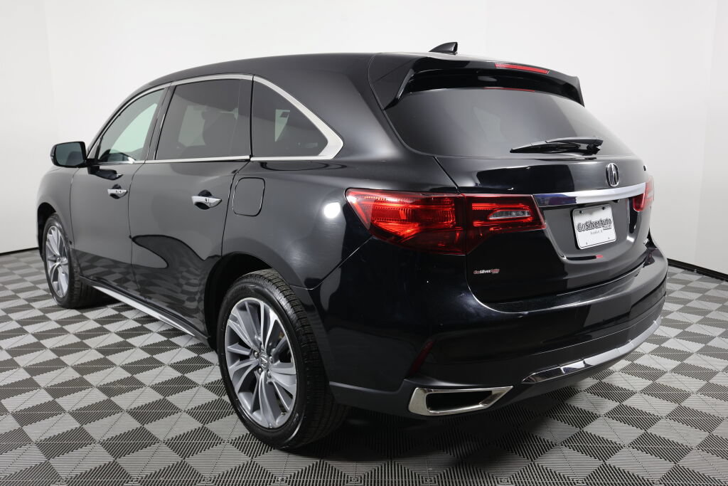 Used 2017 Acura MDX w/ Technology Package AWD/4WD image 4