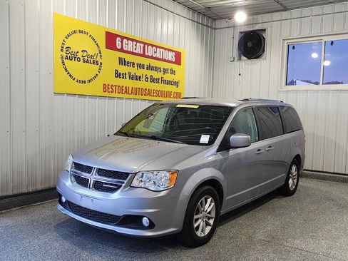 Used 2019 Dodge Grand Caravan SXT FWD image 1