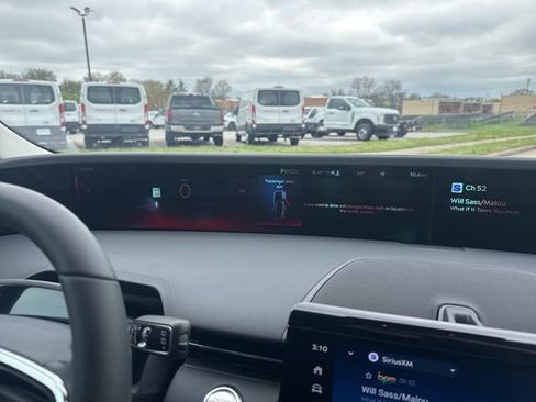 New 2026 Lincoln Nautilus Reserve w/ Jet Appearance Package image 14