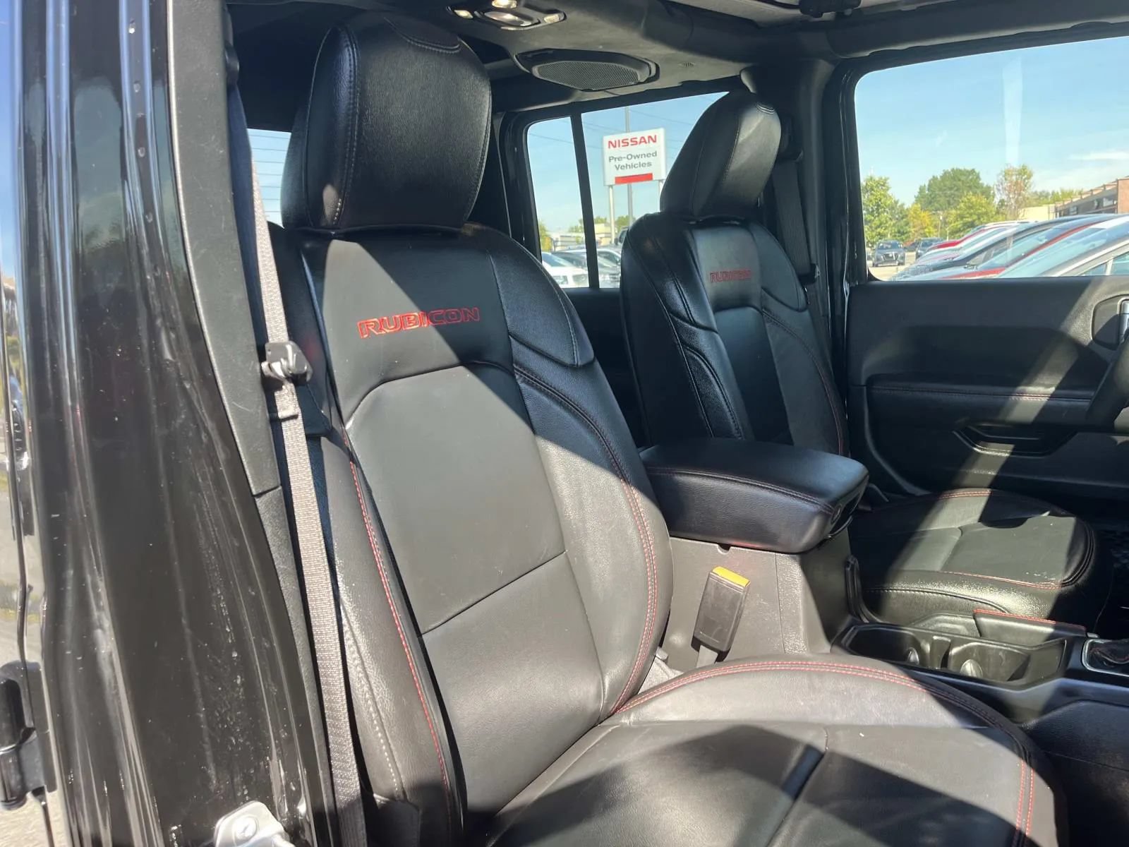 Used 2023 Jeep Gladiator Rubicon AWD/4WD image 24