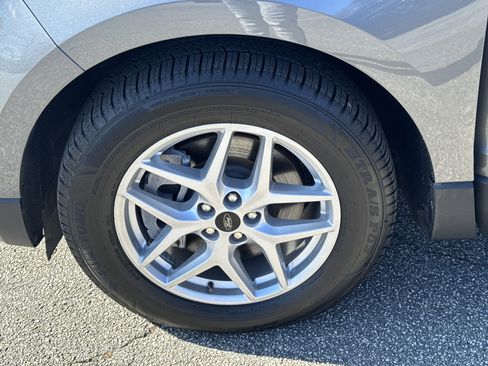 Used 2023 Ford Edge SEL image 11