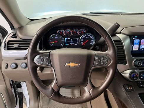 Used 2020 Chevrolet Suburban LT w/ Luxury Package image 21