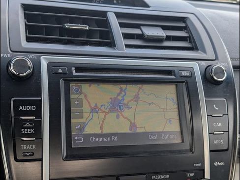 Used 2012 Toyota Camry XLE w/ Leather Pkg FWD image 15