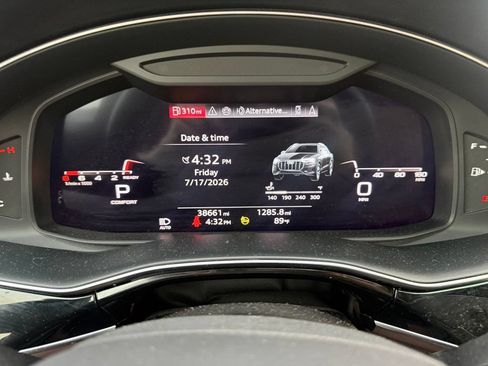 Used 2024 Audi Q8 Premium Plus AWD/4WD image 25
