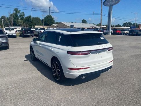 New 2024 Lincoln Corsair Grand Touring w/ Equipment Group 301A AWD/4WD image 4