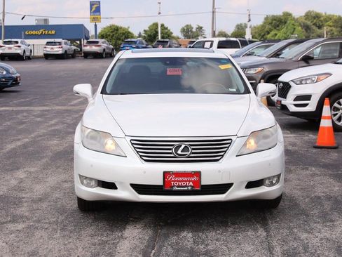 Used 2012 Lexus LS 460 w/ Comfort Pkg RWD image 4