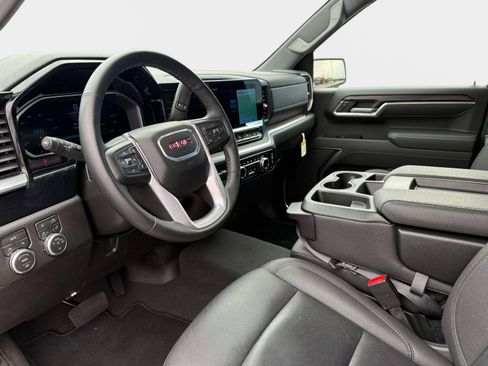 Used 2026 GMC Sierra 1500 SLT image 33