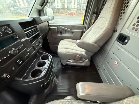 Used 2019 Chevrolet Express 2500 w/ Driver Convenience Package image 11
