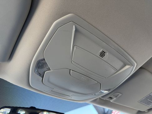 Used 2018 Ford Escape SE FWD image 16
