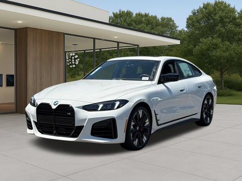 New 2026 BMW M440i w/ Premium Package RWD image 2