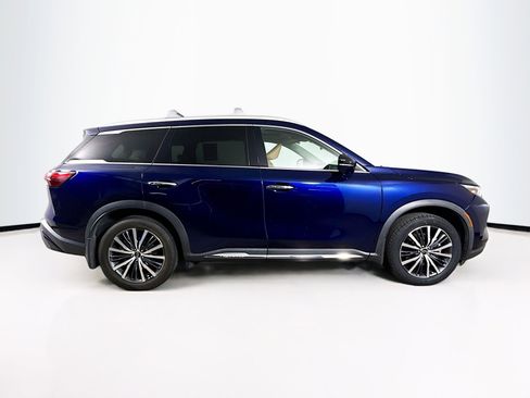 Used 2023 INFINITI QX60 Sensory w/ Cargo Package FWD image 2