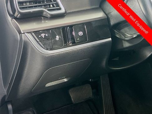 Certified 2025 Kia Sportage EX FWD image 11