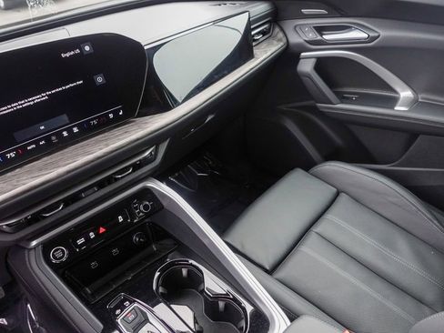 Used 2025 Audi Q5 Premium Plus w/ Premium Plus image 20