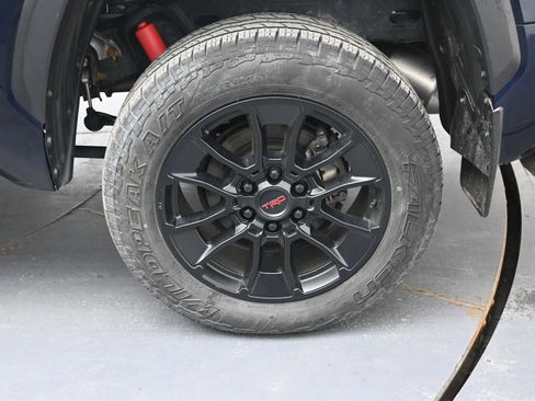 Used 2024 Toyota Tundra Limited AWD/4WD image 5