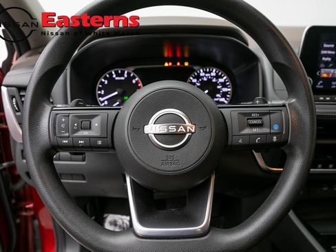 Used 2023 Nissan Rogue SV AWD/4WD image 10