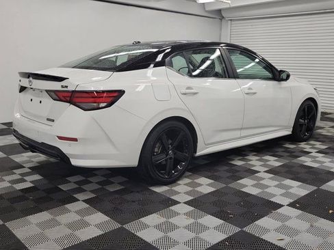 Used 2023 Nissan Sentra SR w/ Midnight Edition Package FWD image 6