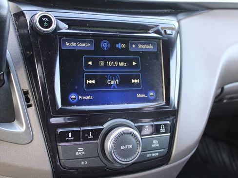 Used 2016 Honda Odyssey SE image 42