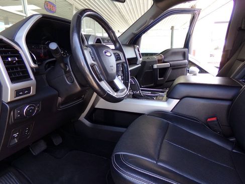 Used 2018 Ford F150 Lariat w/ Equipment Group 502A Luxury AWD/4WD image 18