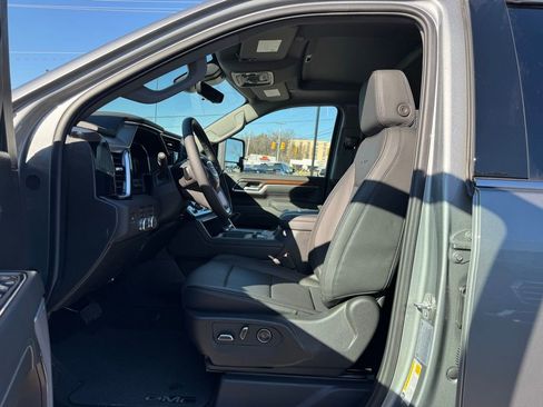 New 2026 GMC Sierra 2500 Denali w/ Denali Reserve Package image 19