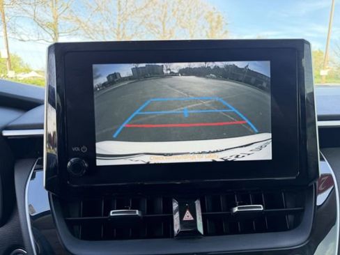 Used 2023 Toyota Corolla XLE image 19