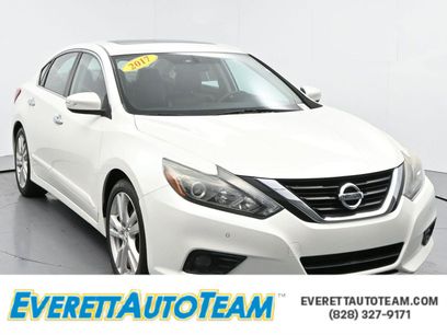 Used 2017 Nissan Altima 3.5 SL w/ 3.5SL Technology Package