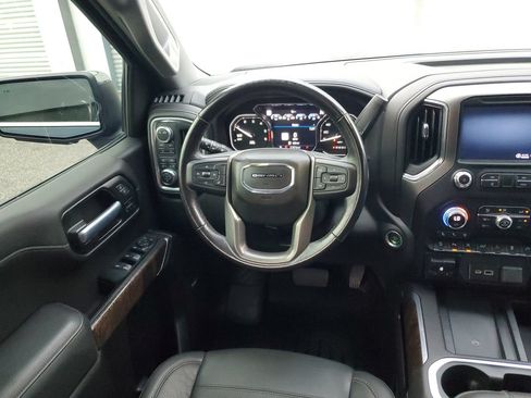 Used 2022 GMC Sierra 1500 Denali w/ Denali Premium Package AWD/4WD image 13