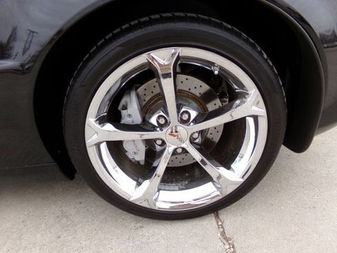 Used 2010 Chevrolet Corvette Grand Sport w/ Preferred Equipment Group image 9