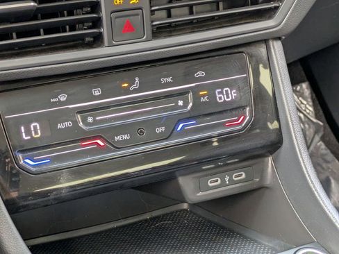 Used 2025 Volkswagen Jetta S image 17