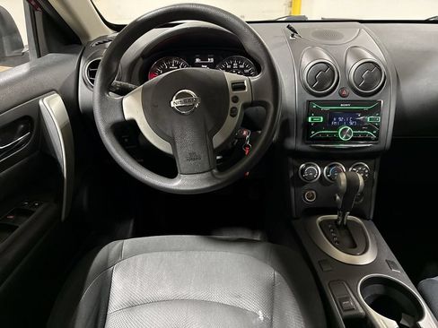Used 2013 Nissan Rogue S AWD/4WD image 11
