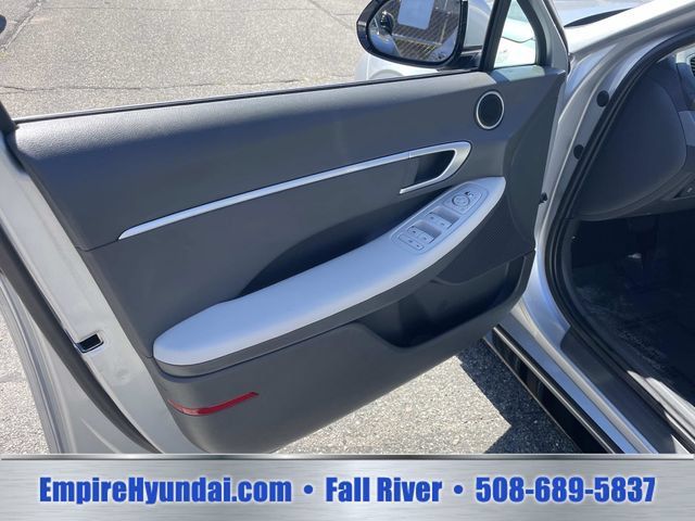 Used 2025 Hyundai Sonata SEL FWD image 17