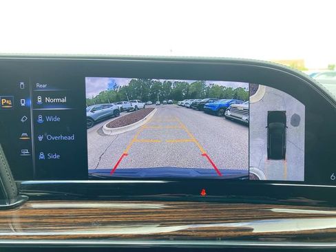 Used 2022 Cadillac Escalade ESV Premium Luxury AWD/4WD image 15