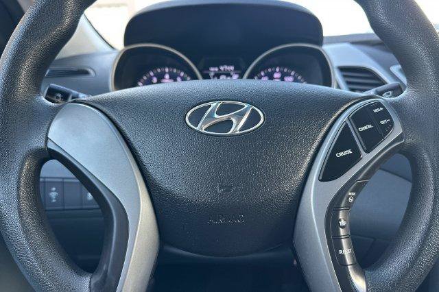 Used 2015 Hyundai Elantra SE FWD image 21