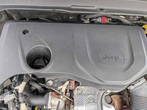 Used 2019 Jeep Renegade Trailhawk AWD/4WD image 20